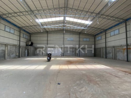 ឃ្លាំងសម្រាប់ជួល​នៅដង្កោ ជិតផ្សារ ព្រែកជ្រៃ / Warehouse RentKhan Dang Kor, Praek Chrey Market Area