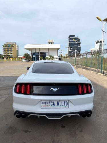 FORD Mustang 2015 Full