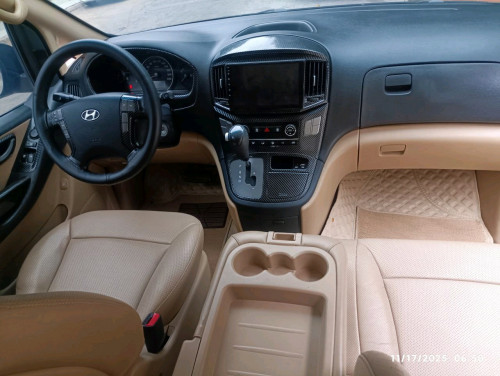 Hyundai H1 2020