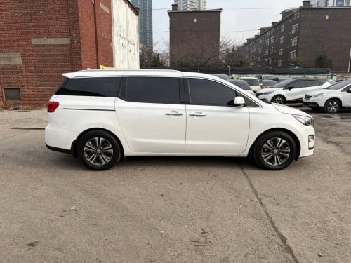 KIA carnival 2019