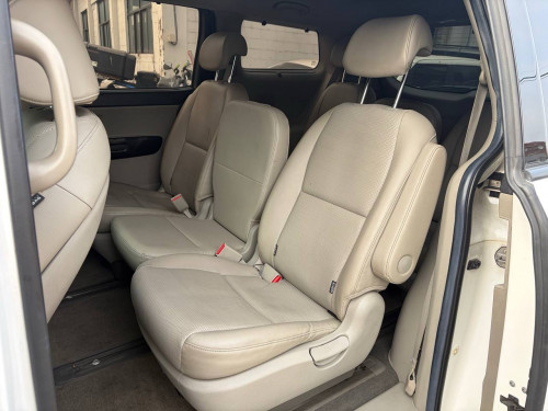 KIA carnival 2019