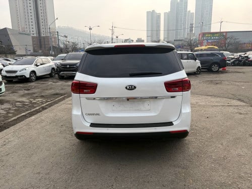 KIA carnival 2019