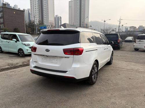 KIA carnival 2019