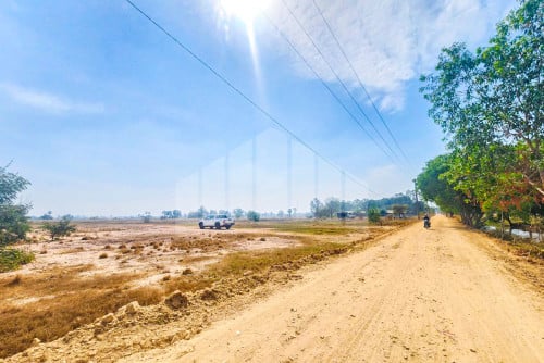 Land for sale 2.5ha near National Road 3