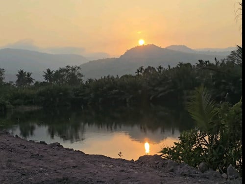 Land for rent on the river.