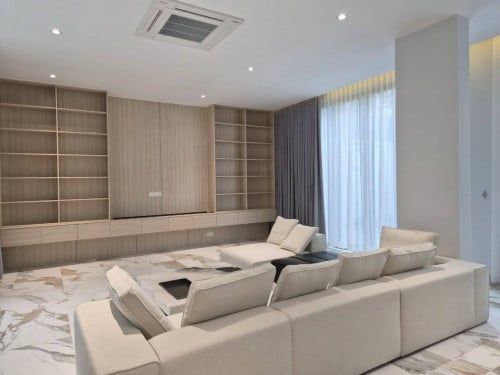 Villa for RENT! • Location: Prek Ang Chbar Ampov ,National Road1.
