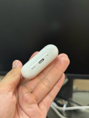ប្រអប់កាស​ AirPod Pro 3