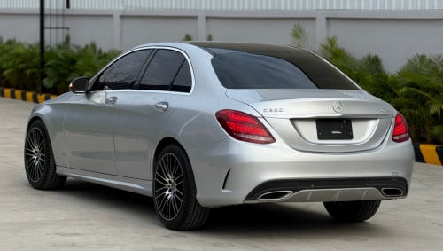 🔥C300AMG 015កាន់💰8000$💸ដកឡានភ្លាមបង់រំលស់ជាមួយឃ្លាំងផ្ទាល់