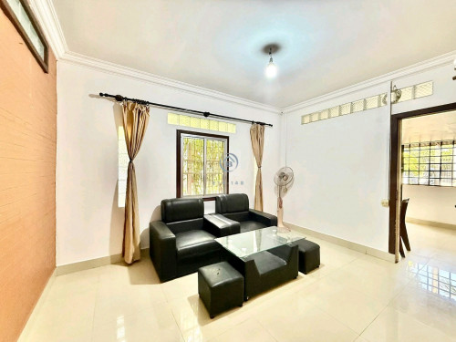 2 bedrooms house for rent available to view now located in Salakomreuk