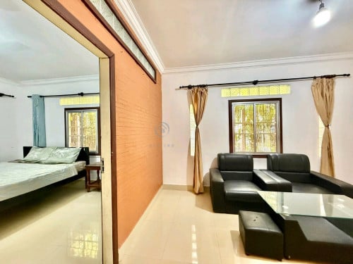 2 bedrooms house for rent available to view now located in Salakomreuk