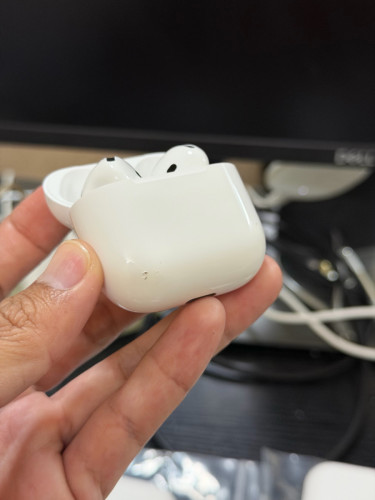 AirPod 4 97-98%๐ :โ แแแแถแโ แแแแขแแโ แแนแโ แแแแถแแโ แแถแโ