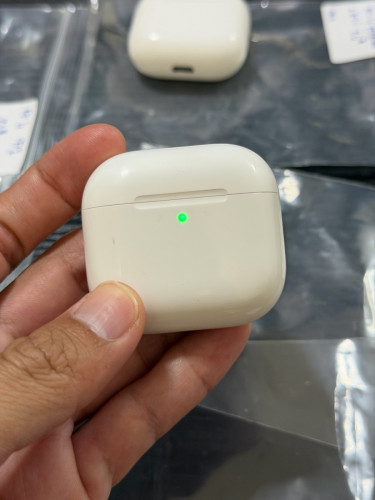 AirPod 4 97-98%๐ :โ แแแแถแโ แแแแขแแโ แแนแโ แแแแถแแโ แแถแโ