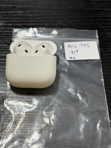 AirPod 4 97%👉 :  ស្នាម ប្រអប់ នឹង គ្រាប់ កាស + មានគ្រឿងមួយឈុត