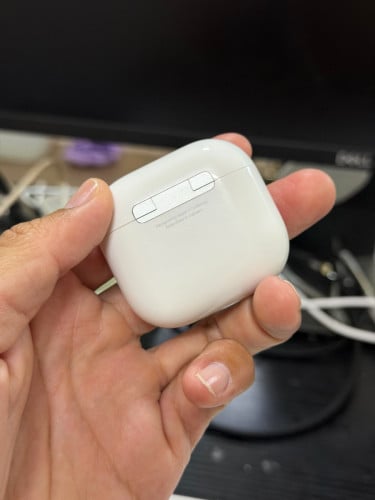 AirPod 4 99 %
