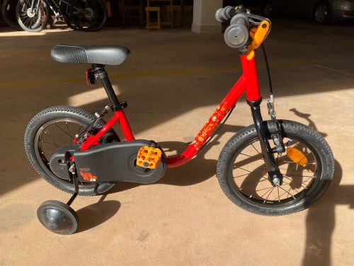 Decathlon kids bicycle, 14” wheels.