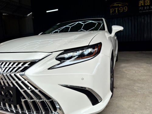 LEXUS ES300H Full Premium ឆ្នាំ 2013 ពណ៍ស ក្នុងលឿង