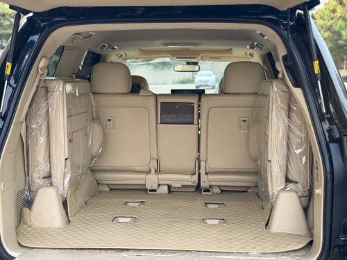 Lexus LX570 ឆ្នាំ2013 ឡើង2021 Kuro ធានាឡានស្អាត