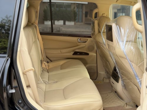 Lexus LX570 ឆ្នាំ2013 ឡើង2021 Kuro ធានាឡានស្អាត