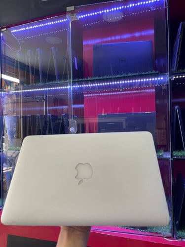 Macbooks  Air 2013 11.6inch 💸150$