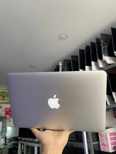 Macbooks  Air 2013 11.6inch 💸150$