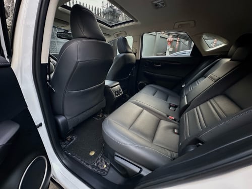 Sale Lexus NX200T ឆ្នាំ​2016​ up F-Sport ក្រដាស​ពន្ធ​