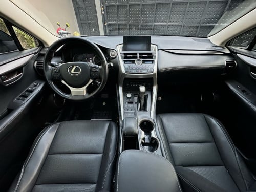 Sale Lexus NX200T ឆ្នាំ​2016​ up F-Sport ក្រដាស​ពន្ធ​