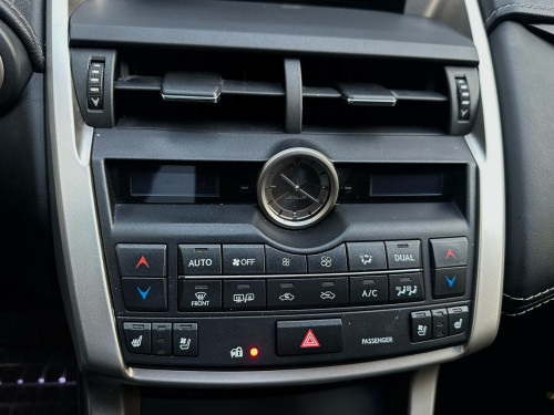 Sale Lexus NX200T ឆ្នាំ​2016​ up F-Sport ក្រដាស​ពន្ធ​