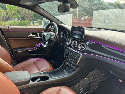 Sale Mercedes Benz CLA250 AMG ឆ្នាំ​2015​ស្មាតឃី​ ក្រដាស​ពន្ធ​