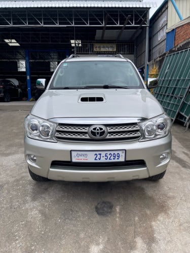 Toyota Fortuner 2008