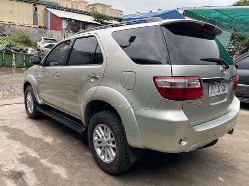Toyota Fortuner 2008