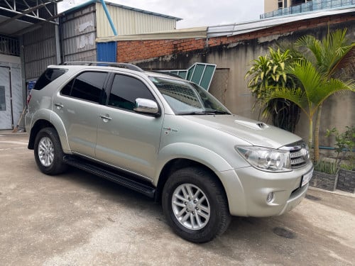 Toyota Fortuner 2008