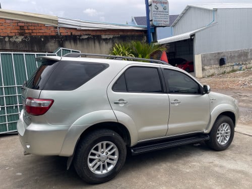 Toyota Fortuner 2008