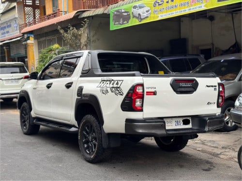 TOYOTA HILUX RALLY 2022 ឡានស្អាតម្ចាស់ដើមទី1ថ្មី គីឡូតិច ម្ចាស់ប្រើថែ