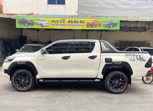 TOYOTA HILUX RALLY 2022 ឡានស្អាតម្ចាស់ដើមទី1ថ្មី គីឡូតិច ម្ចាស់ប្រើថែ