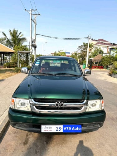 Toyota Hilux Tiger 2002 ម៉ាស៊ូត នៅសំនុំស៊ីន