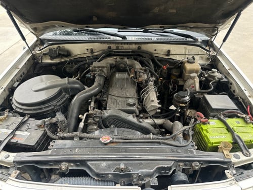 Toyota Land Cruiser V6 ម៉ាសូត លក់