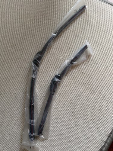 Toyota- Puris wipers