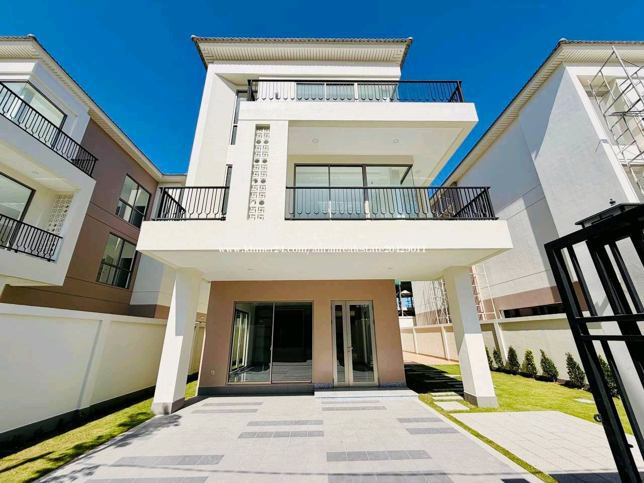 Villa Jasmine Modern for sale