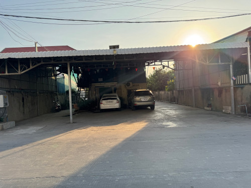 ដី និង ផ្ទះសម្រាប់លក់