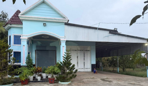 ផ្ទះលក់បន្ទាន់តំលៃ9មុឺន​(ចរចា)