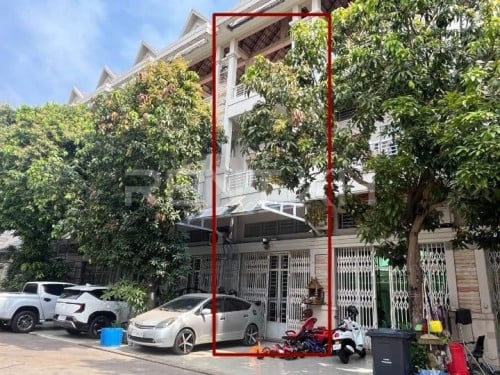 ផ្ទះ​​ល្វែងសម្រាប់ជួលនៅបុរី​ ប៉េងហួត ដឹស្តា​ ព្រីមៀរ៍​ / Flat Rent​ Peng Huoth The Star Premier 598