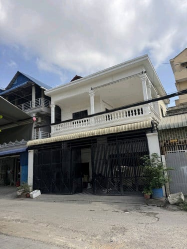 🏡 ផ្ទះលក់ | ជិតផ្សារប៉េសេ – បឹងទំពន់📍 បឹងទំពន់ 2 ខណ្ឌមានជ័យ Phnom Penh