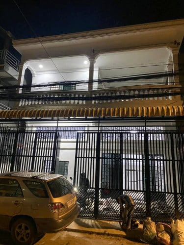 🏡 ផ្ទះលក់ | ជិតផ្សារប៉េសេ – បឹងទំពន់📍 បឹងទំពន់ 2 ខណ្ឌមានជ័យ Phnom Penh