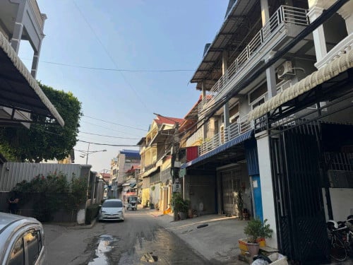 🏡 ផ្ទះលក់ | ជិតផ្សារប៉េសេ – បឹងទំពន់📍 បឹងទំពន់ 2 ខណ្ឌមានជ័យ Phnom Penh