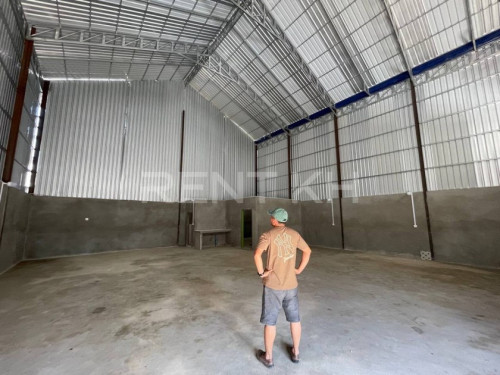ឃ្លាំងជួលនៅក្រាំងធ្នង់់ / Warehouse for Rent at Sangkat Krang Thnung