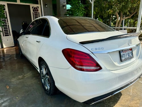 Mercedes-Benz C300 ខ្ញុំប្រើម្ចាស់ដើម