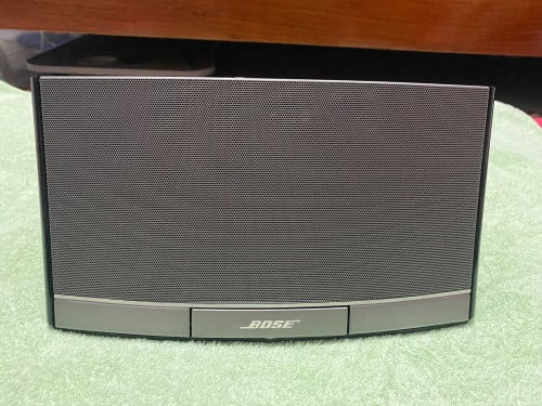 Bose soundock portable digital music system