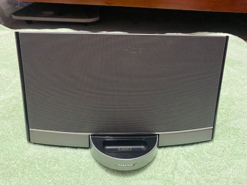 Bose soundock portable digital music system