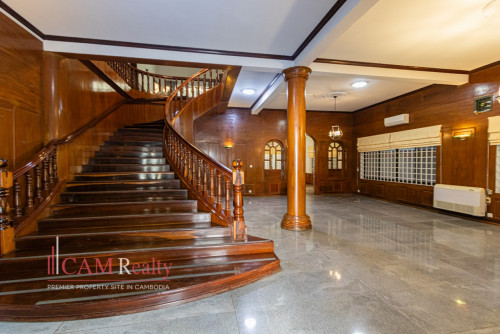 Commercial Villa For Rent in BKK1