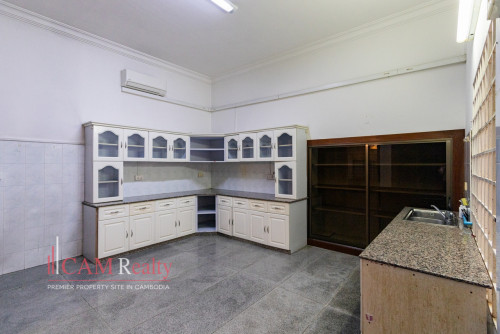 Commercial Villa For Rent in BKK1